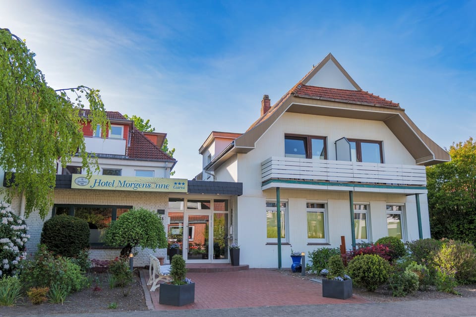 Außenansicht des Hotel Morgensonne in Büsum